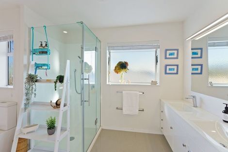 Photo of property in 324 Manly Street, Paraparaumu Beach, Paraparaumu, 5032