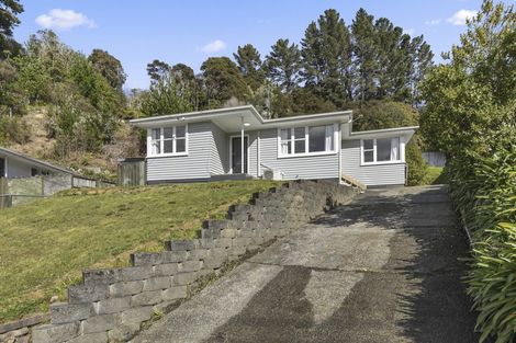 Photo of property in 49 Bird Grove, Stokes Valley, Lower Hutt, 5019