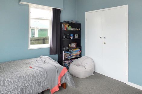 Photo of property in 22 Hennessy Street East, Foxton Beach, Foxton, 4815