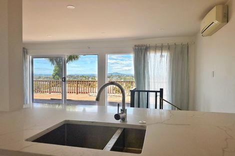 Photo of property in 1/82 Manuka Road, Glenfield, Auckland, 0629