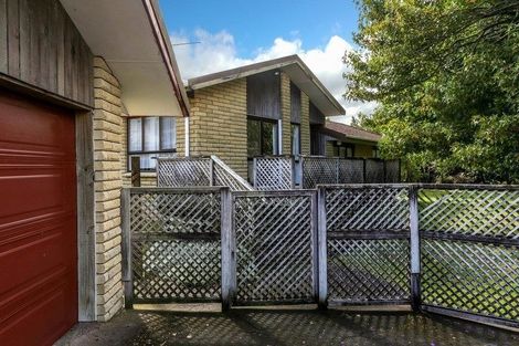 Photo of property in 8a Keats Place, Whalers Gate, New Plymouth, 4310