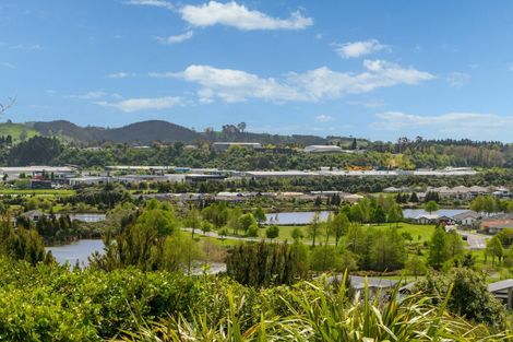 Photo of property in 11 Broadwater Close, Pyes Pa, Tauranga, 3112