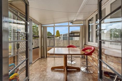 Photo of property in 41 Collins Road, Melville, Hamilton, 3206