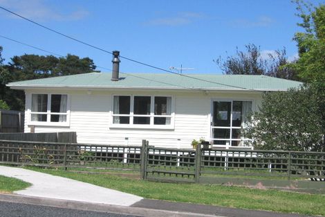 Photo of property in 2/210 Manuka Road, Bayview, Auckland, 0629