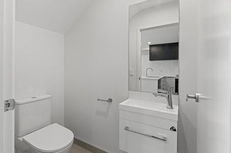 Photo of property in 2/19 Beale Street, Hamilton East, Hamilton, 3216