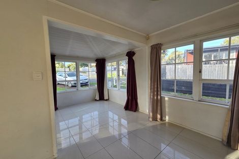 Photo of property in 67 Redoubt Road, Goodwood Heights, Auckland, 2105