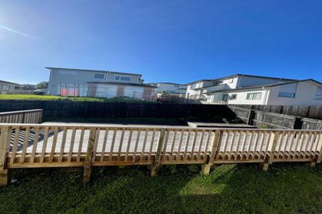 Photo of property in 4 Celestial Crescent, Orewa, 0931