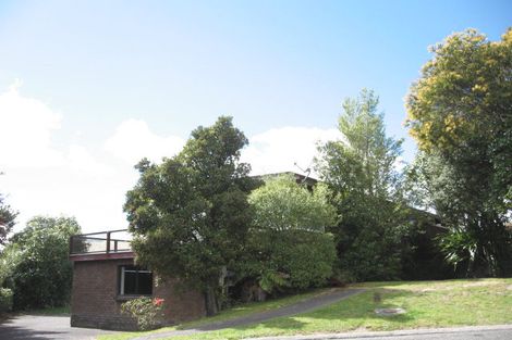 Photo of property in 17 Scenic Heights, Acacia Bay, Taupo, 3330