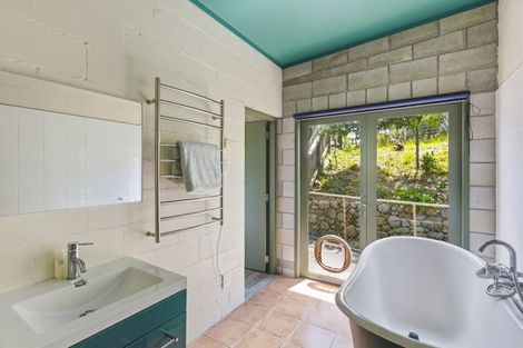 Photo of property in 171 Paetawa Road, Peka Peka, Waikanae, 5391