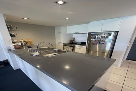 Photo of property in The Capital, 17/370 Oriental Parade, Oriental Bay, Wellington, 6011