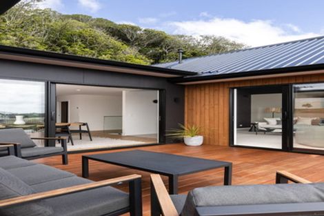 Photo of property in 37 Ruapehu Street, Paraparaumu, 5032