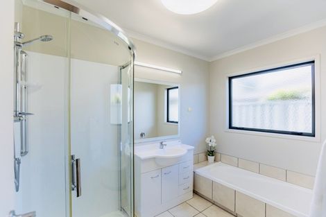 Photo of property in 19 Mcnaughton Place, Onekawa, Napier, 4110