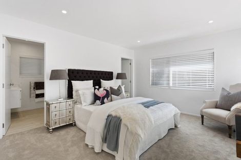 Photo of property in 18 Langana Avenue, Browns Bay, Auckland, 0630