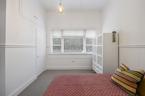 Photo of property in 251a Courtenay Street, Strandon, New Plymouth, 4312