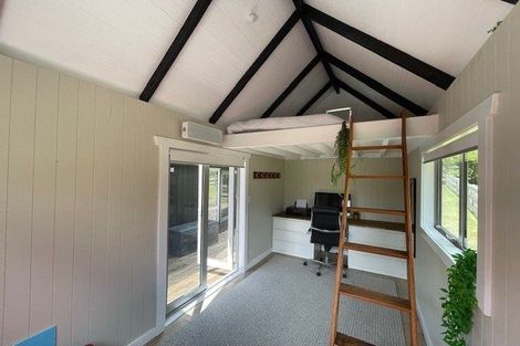 Photo of property in 37a Hardens Lane, Paremoremo, Auckland, 0632