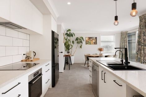 Photo of property in 20 Penetaka Heights, Pyes Pa, Tauranga, 3112