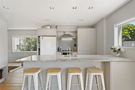 Photo of property in 96a Anzac Street, Takapuna, Auckland, 0622