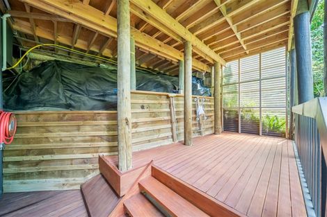 Photo of property in 13 Eastview Grove, Normandale, Lower Hutt, 5010