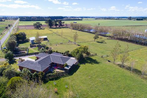 Photo of property in 10 Eyre Road, Linton, Palmerston North, 4472