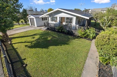 Photo of property in 23 Kowhai Street, Hamilton Lake, Hamilton, 3204