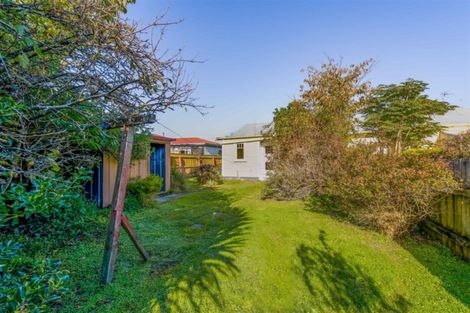 Photo of property in 19a Montague Street, Alicetown, Lower Hutt, 5010