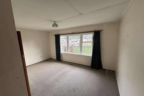 Photo of property in 167b Wainuiomata Road, Wainuiomata, Lower Hutt, 5014