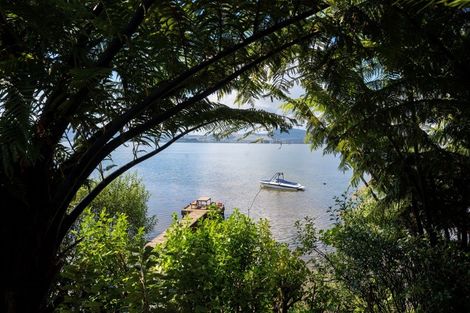 Photo of property in 155 Kawaha Point Road, Kawaha Point, Rotorua, 3010