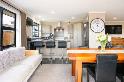 Photo of property in 7 Medallion Court, Kelvin Grove, Palmerston North, 4414