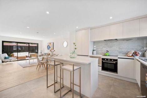 Photo of property in 4/9 Smiths Avenue, Papakura, 2110