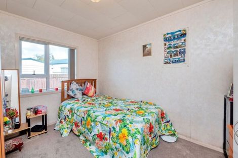 Photo of property in 54 Hindmarsh Street, Henderson, Auckland, 0612