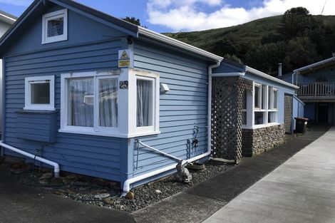 Photo of property in 25-27 Mowhanau Drive, Kai Iwi, Whanganui, 4574