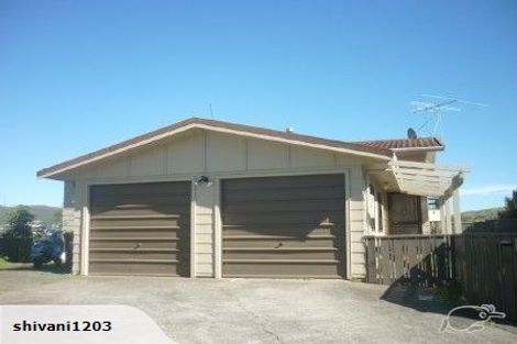 Photo of property in 32 Dominica Crescent, Grenada Village, Wellington, 6037