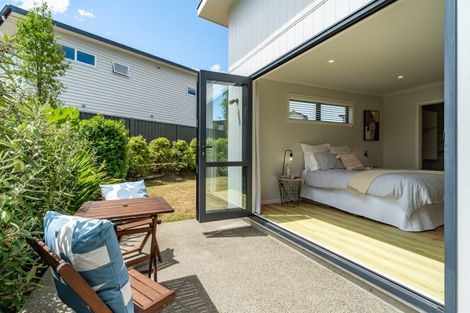 Photo of property in 6 Pateke Drive, Kenepuru, Porirua, 5022