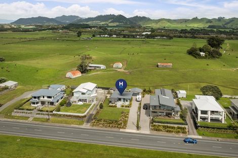 Photo of property in 138 Seaforth Road, Waihi Beach, 3611