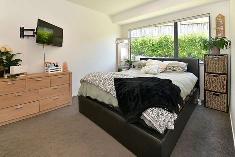 Photo of property in 2/128 Brian Crescent, Stanmore Bay, Whangaparaoa, 0932