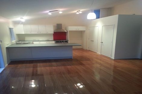 Photo of property in 25 Universal Drive, Henderson, Auckland, 0610