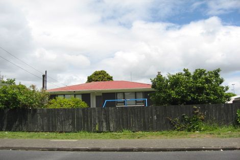 Photo of property in 15 Edinburgh Avenue, Rosehill, Papakura, 2113