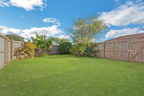 Photo of property in 2 Cathcart Close, Pukekohe, 2120