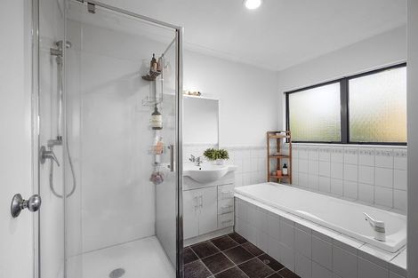 Photo of property in 43 Western Heights Drive, Western Heights, Hamilton, 3200