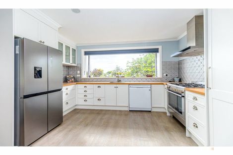 Photo of property in 76 Rhodes Street, Waimate, 7924