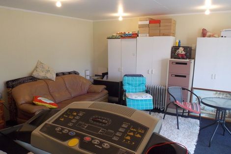 Photo of property in 30 Kuku Street, Tangimoana, 4822