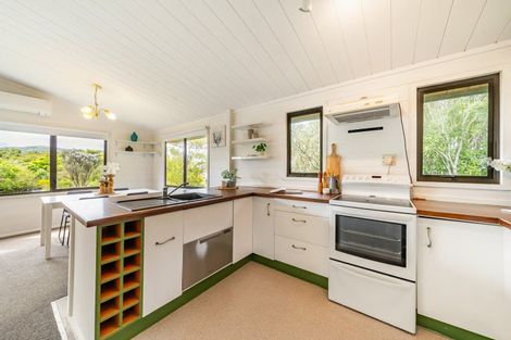 Photo of property in 22 Whitechapel Grove, Stokes Valley, Lower Hutt, 5019