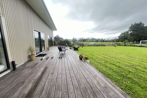 Photo of property in 67 Whitemans Valley Road, Whitemans Valley, Upper Hutt, 5371