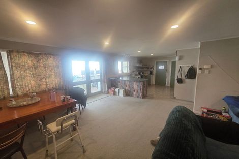 Photo of property in 16 Burns Street, Dannevirke, 4930