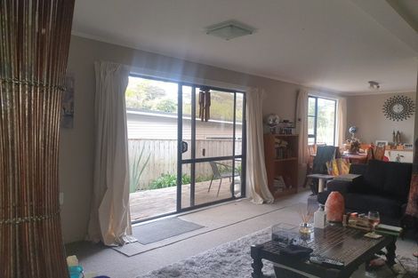 Photo of property in 50 Postgate Drive, Whitby, Porirua, 5024