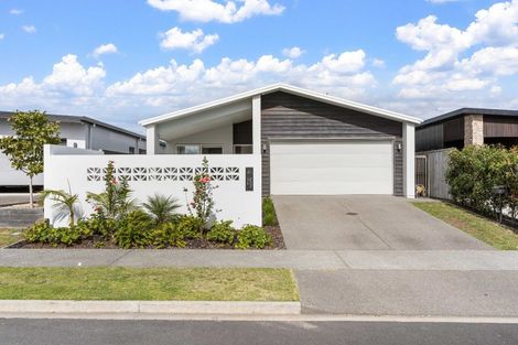 Photo of property in 45 Awatira Drive, Papamoa Beach, Papamoa, 3118