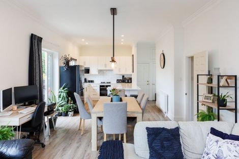 Photo of property in 32 Manson Street, Terrace End, Palmerston North, 4410