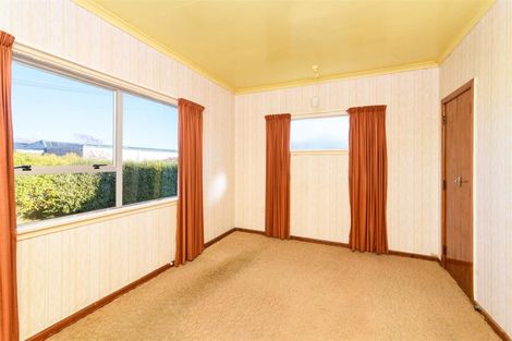 Photo of property in 27 Lower High Street, Marton, 4710