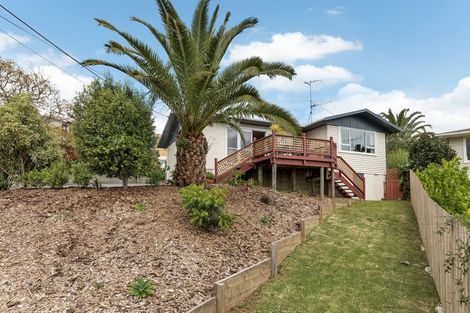 Photo of property in 16 Onerahi Road, Onerahi, Whangarei, 0110