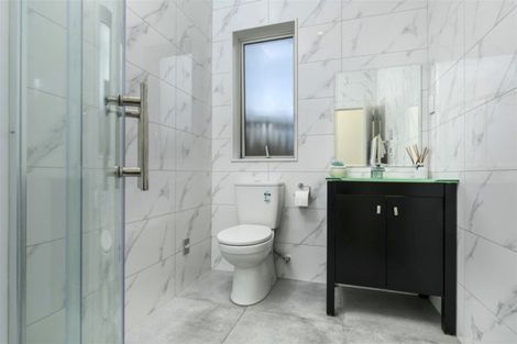 Photo of property in 45 Bordeaux Parade, Te Atatu South, Auckland, 0610